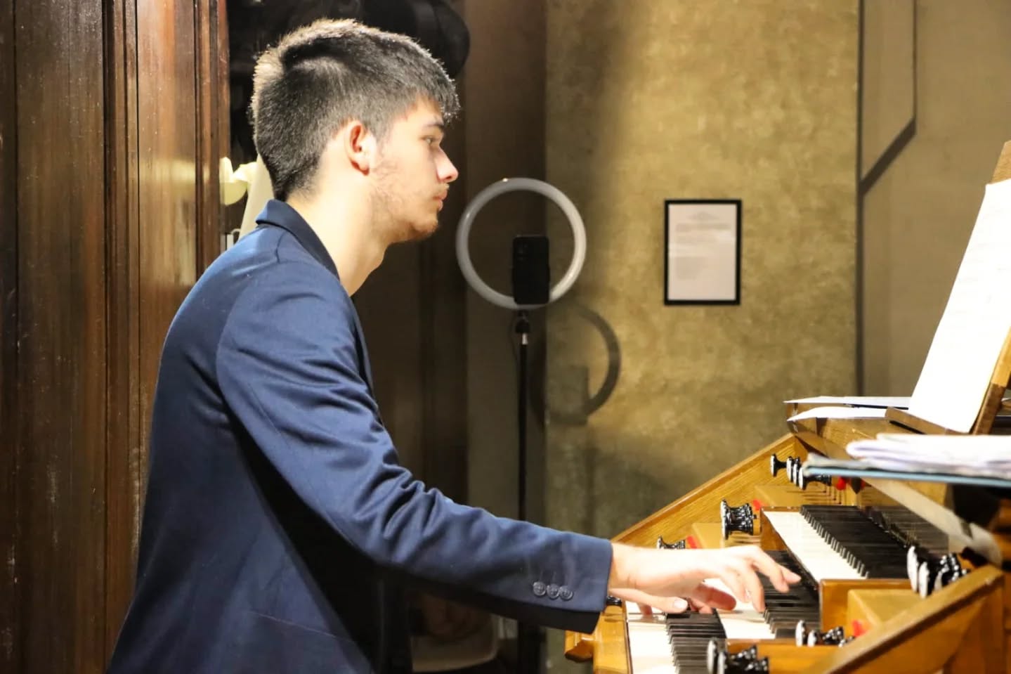 Église Notre-Dame des Grâces de Revel

📷 @didi_les_bons_tuyaux_

#music #musique #organ #orgue #organist #organiste #toulouse